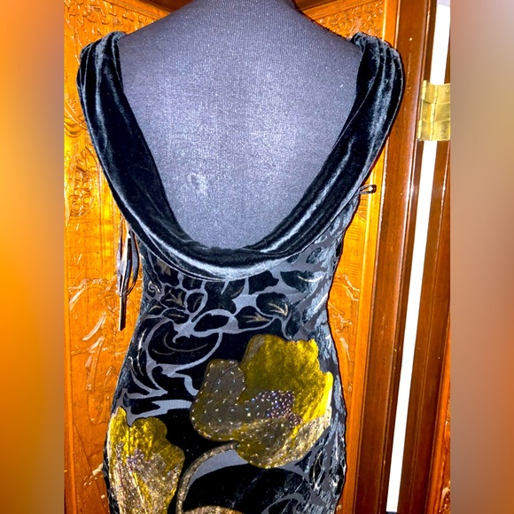 NWT Sue Wong Nocturne Velvet Burnout Beaded Gown - Picture 7 of 9